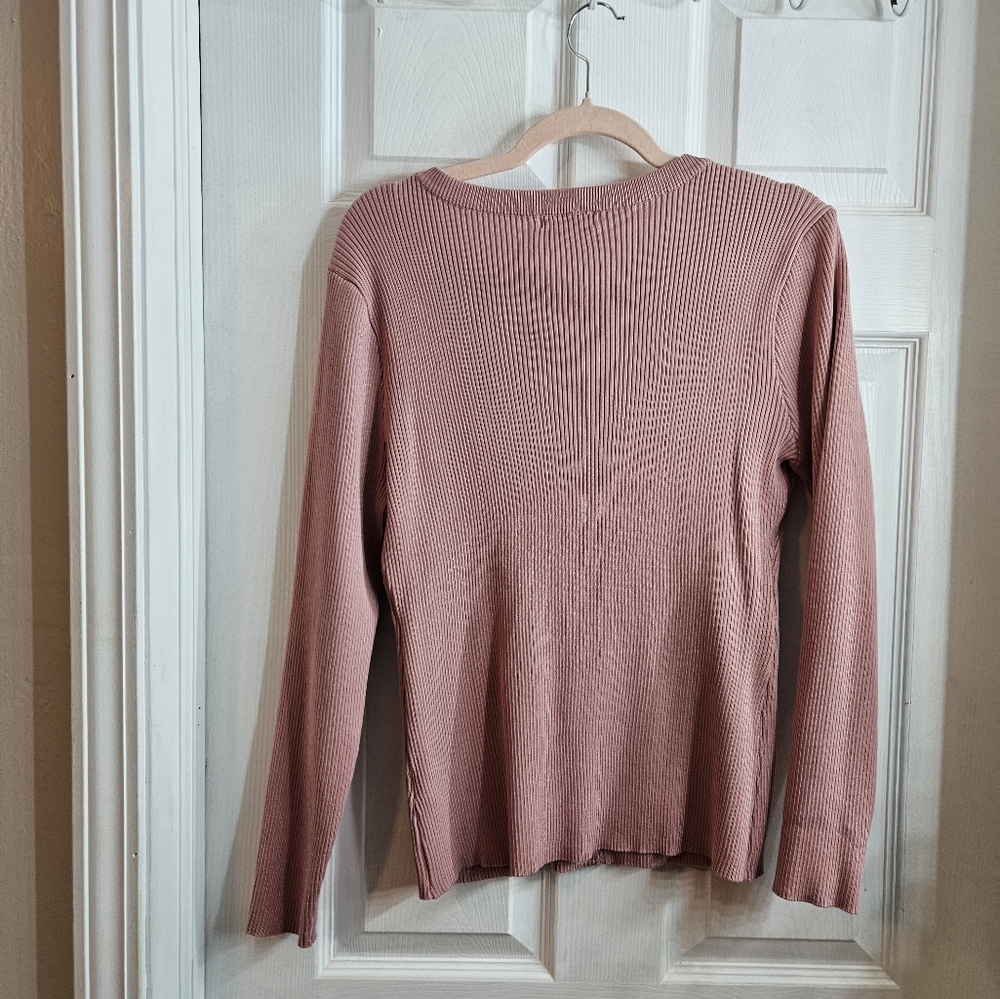 Sweater - Picture 3 of 4